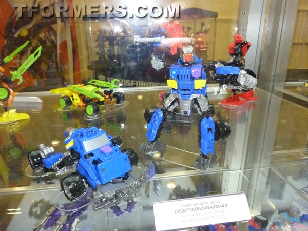 Transformers=botcon 2013 Generatations Prime Paltinum  (355 of 424)